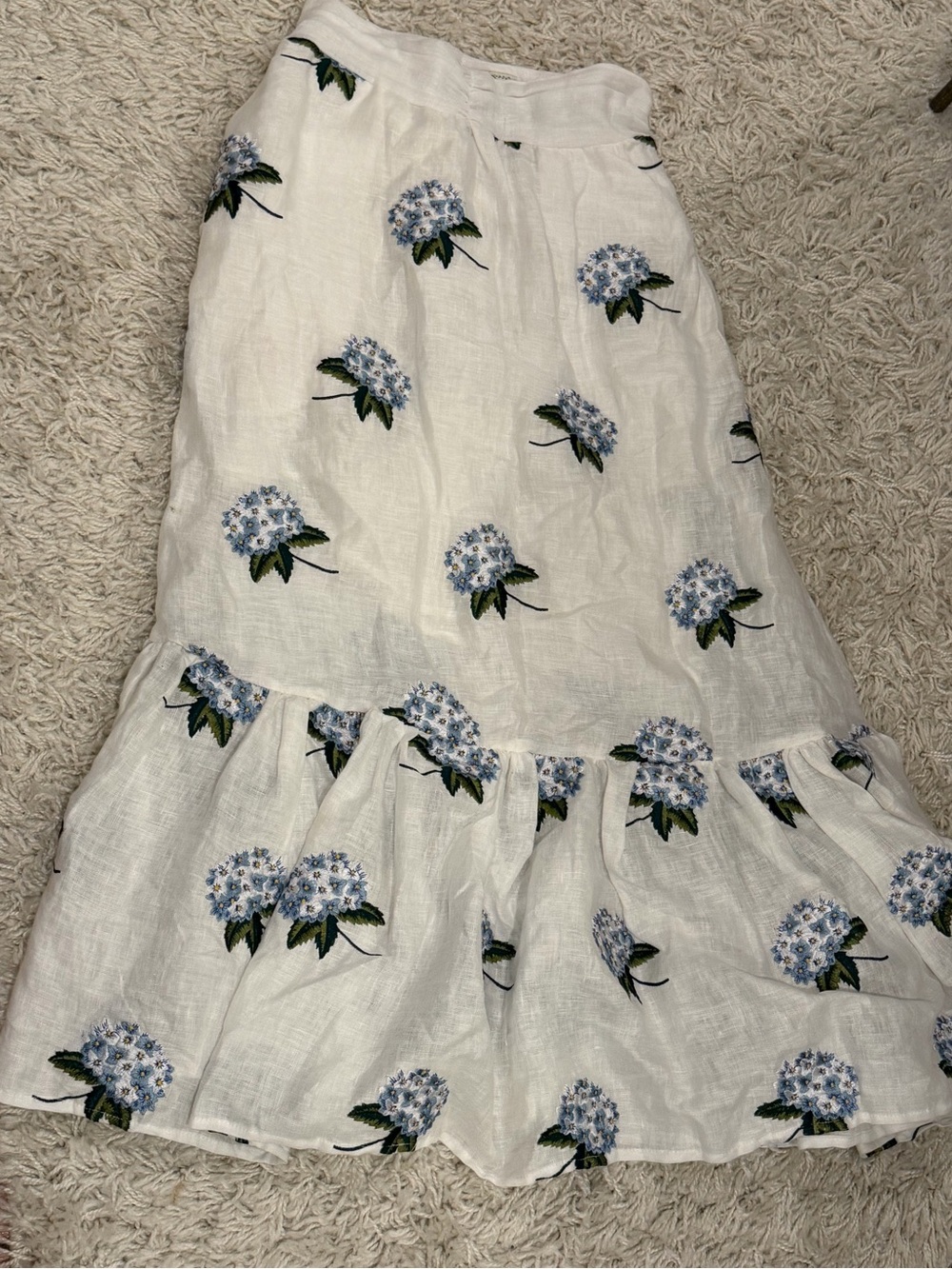 Kiel James Patrick Hydrangea Embroidered Linen Skirt in White - Picture 7 of 9